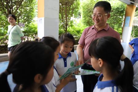 期末游园妙趣横生，跨学科素养精彩绽放——向西小学开展趣味游园学科素养过关活动