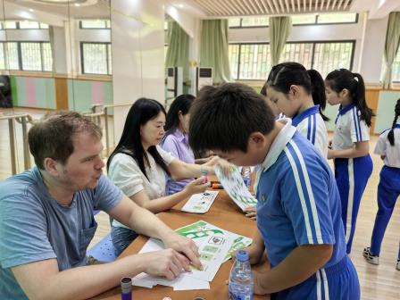 乐学闯关展素养，趣味评价润童心 ——翠竹外国语实验学校一二年级期末素养大通关活动圆满举行 　　