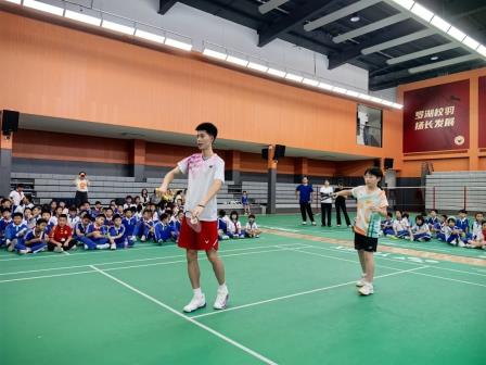 青春接力，榜样领航 —— 深圳市怡景小学六年级毕业课程之学长引领