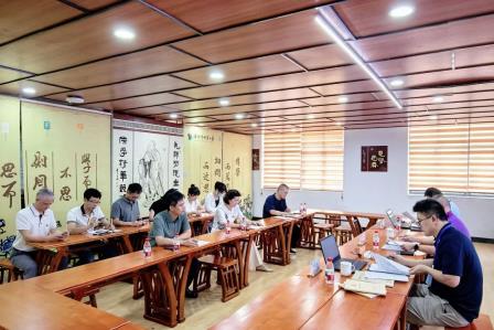 罗湖区督导组莅临深圳市怡景小学开展“规范管理”专项督导