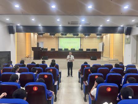 迈入新起点，携手绘新篇——侨香实验学校2025级初一新生见面会圆满举行