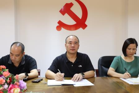凝心聚力启新程 砥砺前行谱新篇 ——我校隆重召开2025年秋季学期首次班主任工作会议