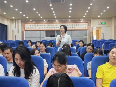 赋能未来  提质增效——深圳景园教育集团景园实验小学成功举办2025年暑假教师培训