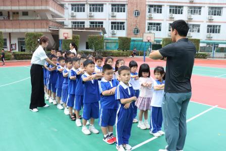 太白实验学校：一年级新生入学培训启幕，家校同心共赴成长新程