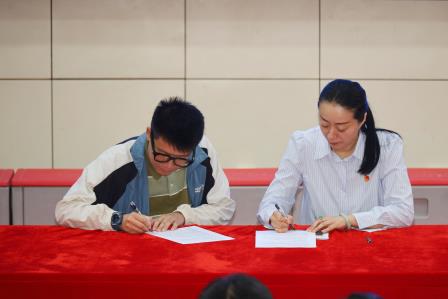焕新出发，聚力前行——大望学校召开新学期全体教师大会暨新教师培训会