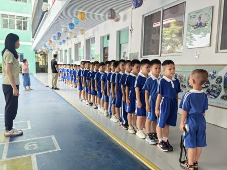 草埔小学喜迎一年级新生