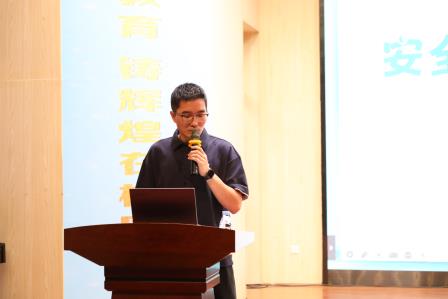 雏燕启航处·家校共育时——深圳市红桂小学举办2025级小一新生入学适应性培训活动暨小一新生家长见面会