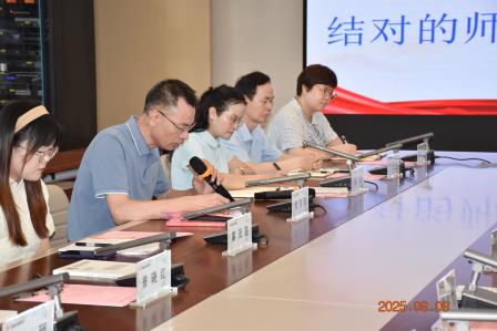 青蓝携手启新程   薪火相传育桃李——深圳市东晓小学举行2025-2026学年师徒结对仪式