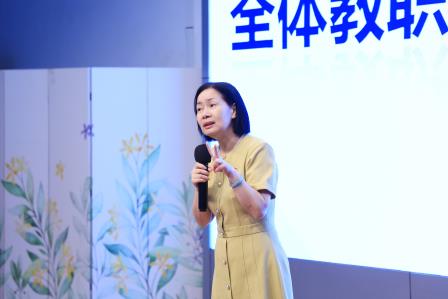 总结复盘明方向，师徒结对传妙招——深圳市仙桐实验小学举行全体教职工会议