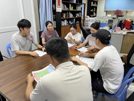 经验传承，共筑成长 ——螺岭外国语实验学校开展一年级学科教研活动