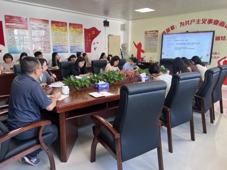 赋能成长 共筑未来 ——深圳市靖轩小学召开新学期班主任工作会议