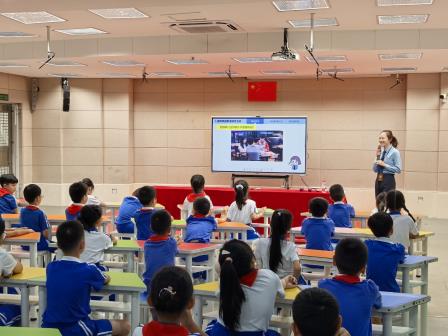 检护幼苗扬正气   校筑安墙遏欺凌 ——罗湖检察法治护航进校园：向校园欺凌说“STOP！”