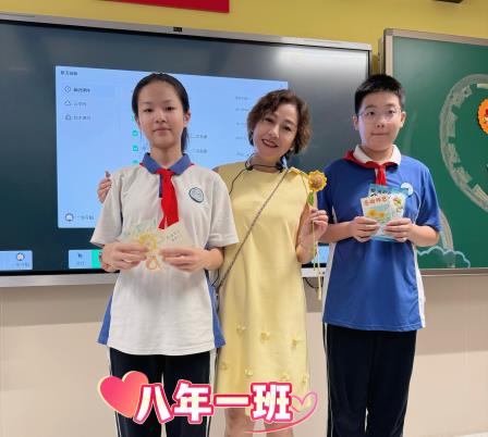 感念师恩，礼赞教师——翠园东晓创新学校温馨举办第41个教师节庆祝活动