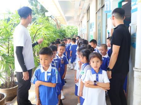 启帆向学，逐梦新程——罗芳小学开展一年级新生培训