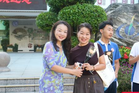 罗外实验学校举行系列教师节庆祝活动 弘扬教育家精神
