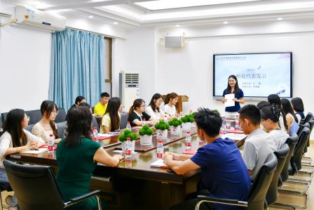青蓝携手共成长，薪火相传筑未来——深圳市景贝小学举办2025-2026学年师徒结对仪式