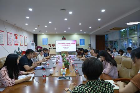 深圳市螺岭外国语实验学校迎接区教科院到校考察优秀科组 