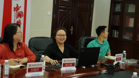 凝心聚力创优秀，锐意进取谱新篇 ——罗外初中举行“优秀科组”申报评选汇报会