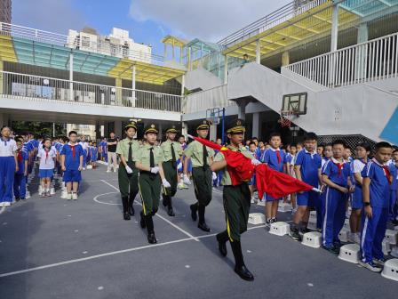 铭记历史，警钟长鸣  ——主题升旗仪式（第三周）