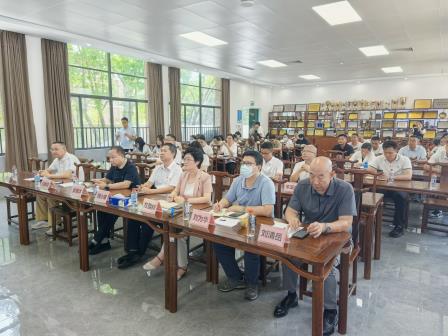 深耕教研展风采，锐意进取谱新篇 ——翠园初级中学迎接区教科院优秀学科组评选指导