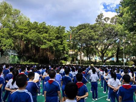 防治学生欺凌，守护成长晴空——怡景小学第三周升旗仪式暨防治学生欺凌法治宣讲活动顺利开展