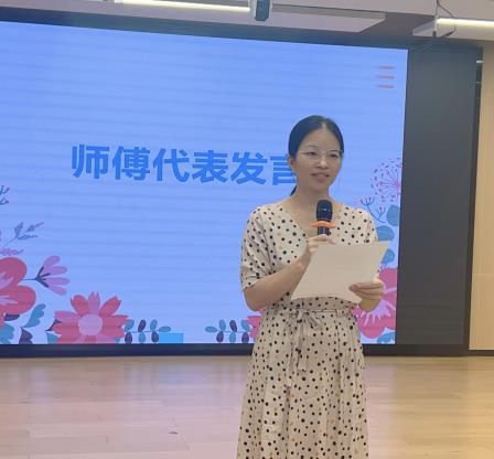 薪火传承，携手成长——深圳市布心小学举行师徒结对仪式