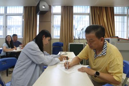 不负青春，不负教育——新秀小学举行2025年新教师暨实习教师“教学成长共同体”缔结签约活动