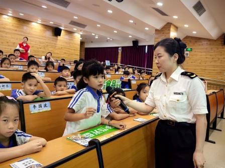守护舌尖安全，科普走进校园——食品安全科普活动走进深圳市怡景小学