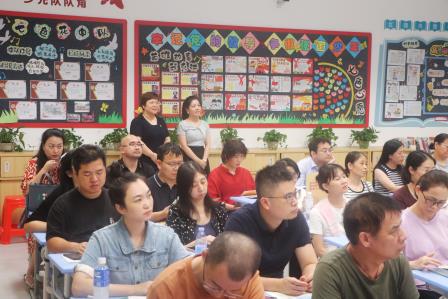 五育润心共成长，家校携手向未来——东晓小学召开2025秋季新学期家长会