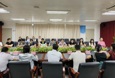 青蓝共济启新程，师徒同心育英才
