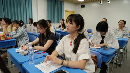 凝“新”聚力 赋能成长 ——罗外初中举行青年教师成长学院2025-2026学年首次培训