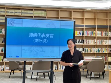 松存青衿之志，履践致远承古韵 泉应蓝缕之章，薪火束脩谢师恩--深圳市松泉实验学校举行2025-2026学年“青蓝工程”师徒结对仪式