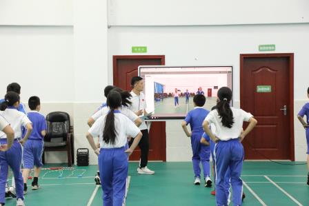 数据驱动，智慧教研——大连骥才教育集团莅临深圳市水田小学交流访问