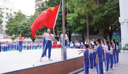 礼敬中华经典，咏怀宋词风韵 ——深圳市南湖小学以美育赋能升旗仪式