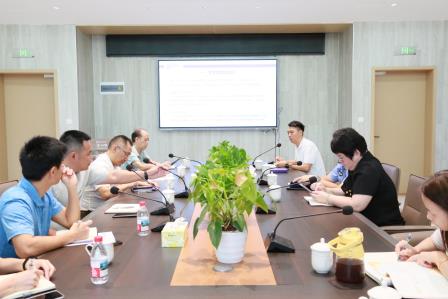 预防校园欺凌，共建和谐校园——深圳市莲南教育集团安芳小学召开校园欺凌综合治理委员会工作会议