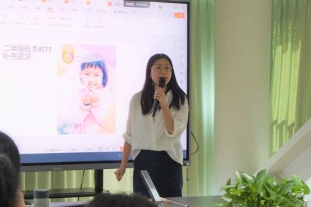 融汇贯通承新质，智慧教研谱新篇 —— 翠竹外国语实验学校英语科组召开 2025-2026 学年第一学期教研会议