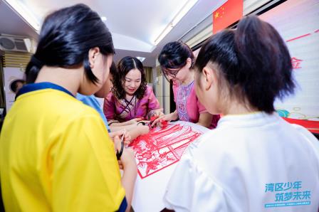 “湾区少年 筑梦未来” ——粤港澳青少年爱国主义教育主题研学活动在深圆满举行