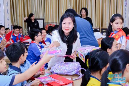 “湾区少年 筑梦未来” ——粤港澳青少年爱国主义教育主题研学活动在深圆满举行