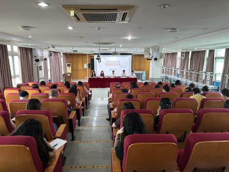 深圳市洪湖小学召开2025年秋季学期班主任工作会议