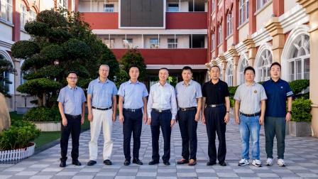 建设教育强国，培育时代新人 ——范坤博士为华美外国语学校师生讲授“大思政课”