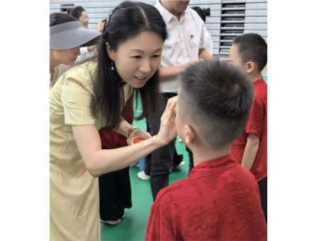  开笔启智，礼润人生——深圳市怡景小学2025一年级新生开笔礼圆满举行