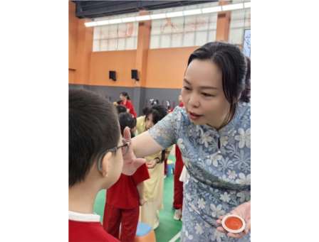  开笔启智，礼润人生——深圳市怡景小学2025一年级新生开笔礼圆满举行