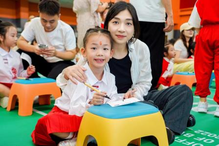  开笔启智，礼润人生——深圳市怡景小学2025一年级新生开笔礼圆满举行