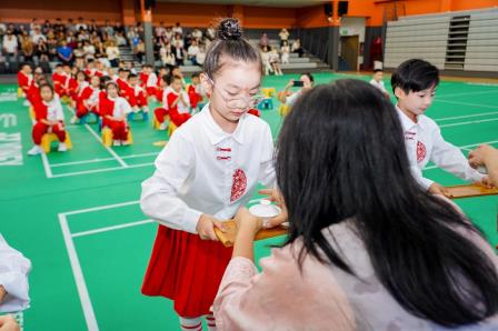  开笔启智，礼润人生——深圳市怡景小学2025一年级新生开笔礼圆满举行