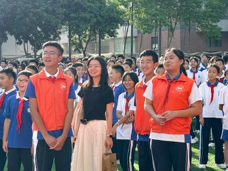 翠园文锦中学首届科创节献礼祖国华诞