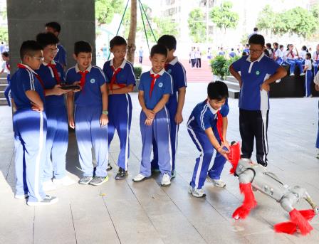 翠园文锦中学首届科创节献礼祖国华诞