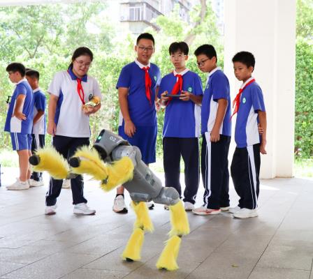 翠园文锦中学首届科创节献礼祖国华诞