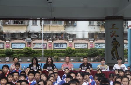 深圳市人民小学举办“班班有歌声   活力满校园”班级合唱比赛