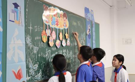 文锦校园“上新季”： 新旅程、新探索，少年奔赴新成长！