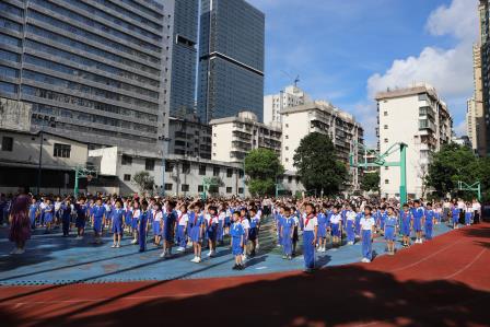 弘扬抗战精神，厚植爱国情怀——深圳市向西小学举行2025-2026学年秋季开学典礼